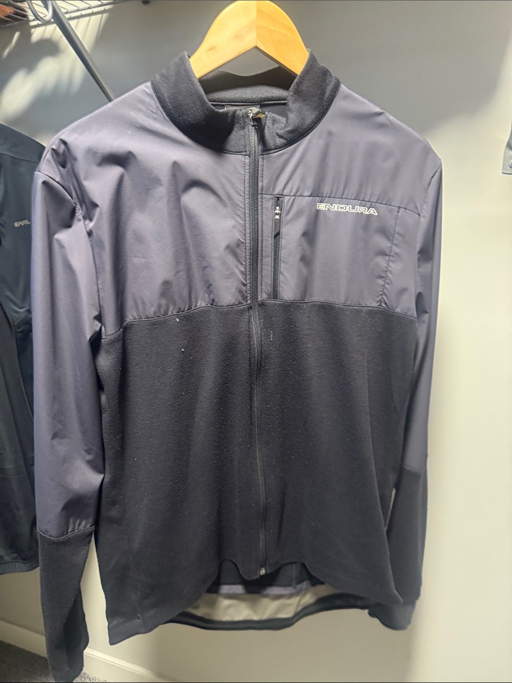 Endura Men's Black Performance Cycling Jacket